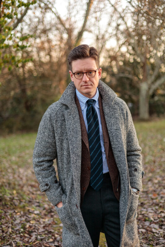 Shop this fit
<a href="https://imp.i317572.net/EaMz6K" rel="noopener" target="_blank">Spier & Mackay di Pray Brown Donegal Jacket, Neapolitan Cut (I think this is the same fabric and mill as my old Eidos jacket, pictured, is made from)</a>
<a href="https://imp.i317572.net/VyMebM" rel="noopener" target="_blank">Spier & Mackay Charcoal flannel trousers</a>
<a href="https://imp.i317572.net/n1MmNa" rel="noopener" target="_blank">Blue reverse-stripe OCBD</a>
<a href="https://shareasale.com/r.cfm?b=1573637&u=2016189&m=99082&urllink=https%3A%2F%2Fwww%2Ewatchshopping%2Ecom%2Fomega%2Dseamaster%2D231%2D12%2D42%2D21%2D01%2D002%2Ehtml&afftrack=" rel="noopener" target="_blank">Omega Aqua Terra</a>